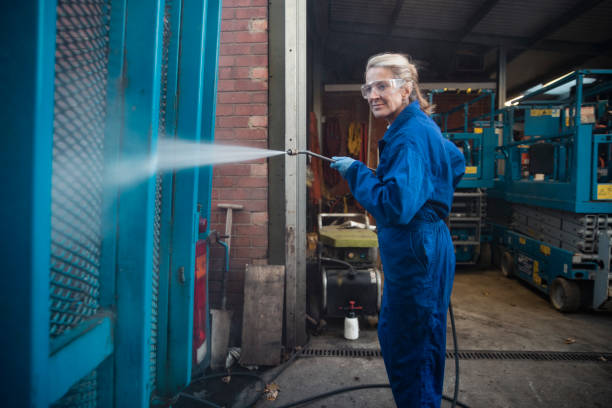 Trusted Decorah, IA Pressure Washing Experts