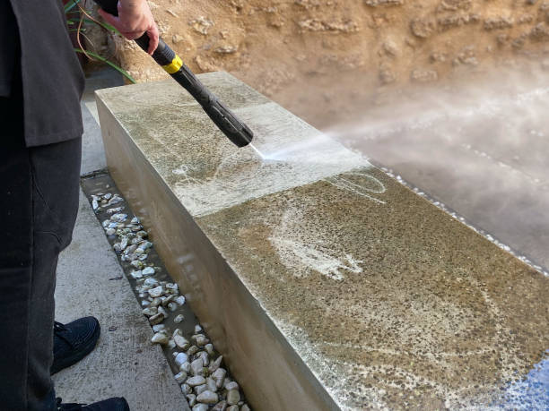 Best Deck Cleaning Services  in Decorah, IA