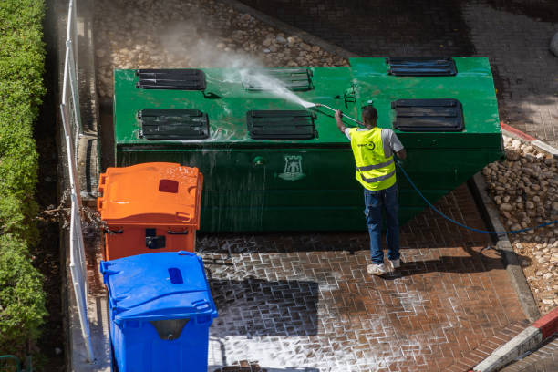 Best Pressure Washing Company Near Me  in Decorah, IA